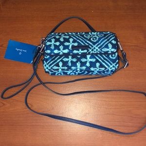 Vera Bradley crossbody bag in blue.